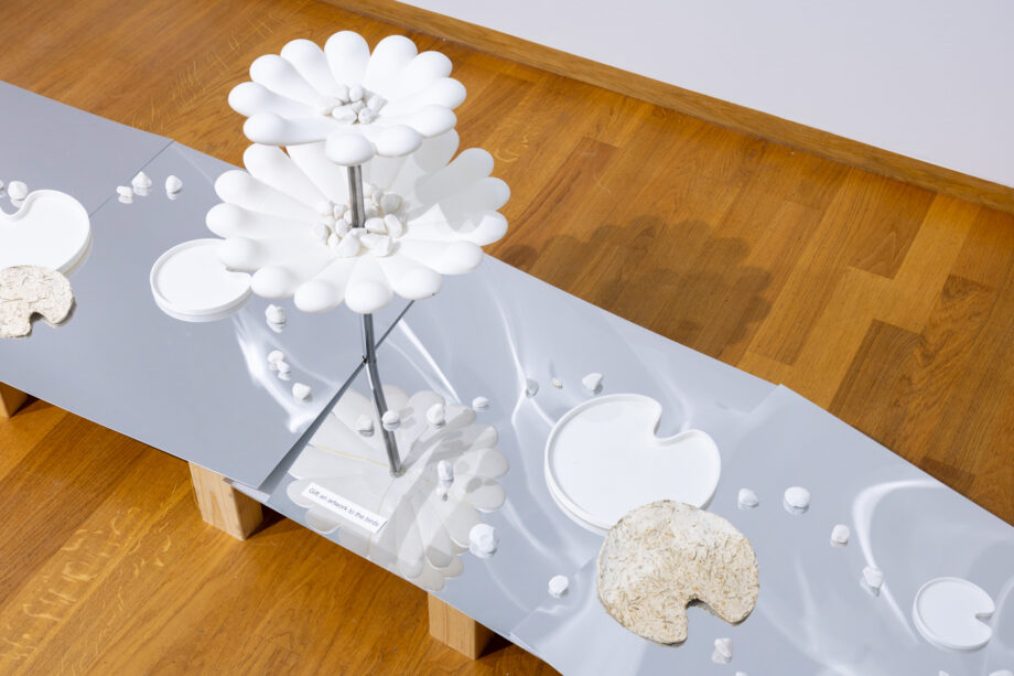 Tell the birds IAF Dx Kunstmuseum