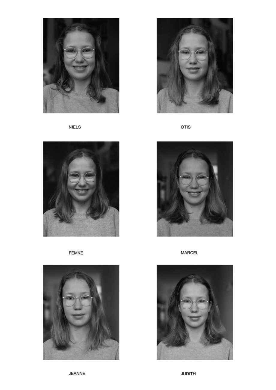 Jv IJ A Familial family portrait